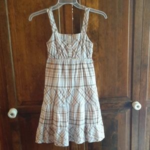 Adorable brown patterned simple dress